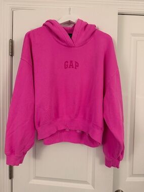 GAP Oversized Cropped Hoodie